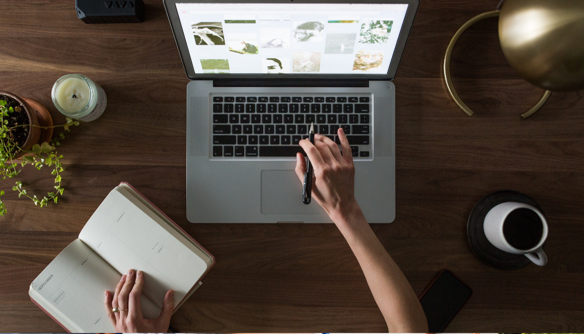 How to Create a Financial Advisor Website That Converts Visitors into Clients